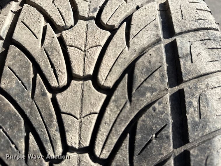 image for item FB8610 2002 GMC Yukon SUV