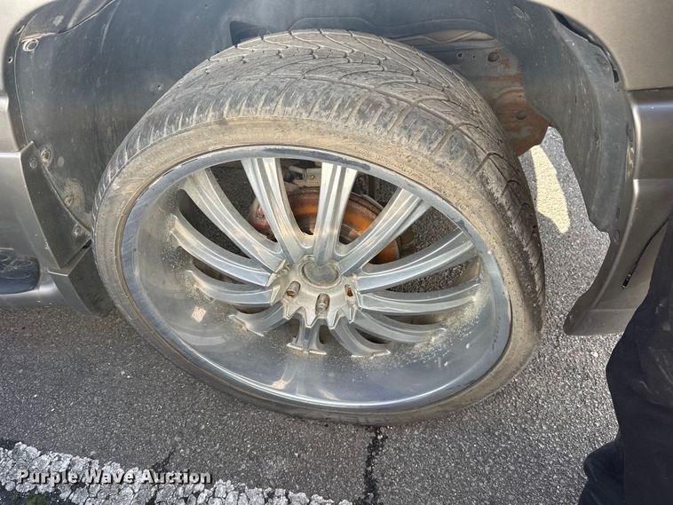 image for item FB8610 2002 GMC Yukon SUV