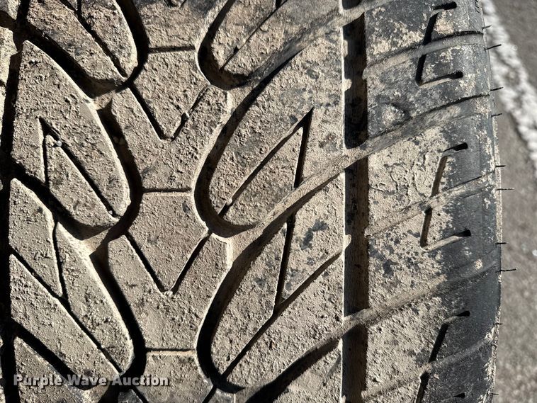 image for item FB8610 2002 GMC Yukon SUV