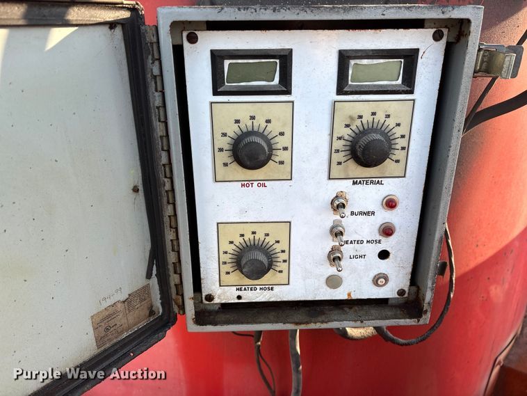 image for item FB8612 1999 Crafco SS250 melter applicator