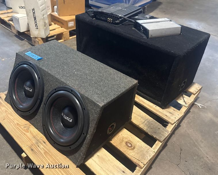 image for item FB8615 Car audio equipment