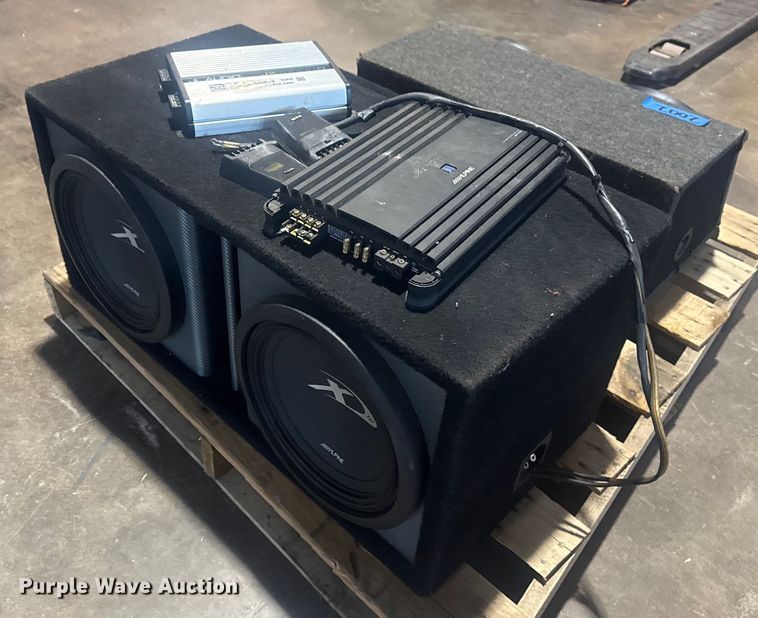 image for item FB8615 Car audio equipment