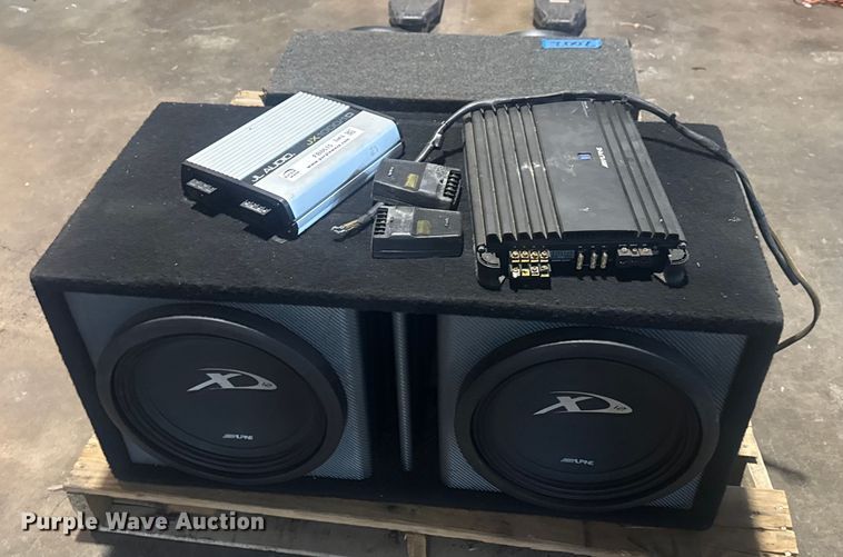 image for item FB8615 Car audio equipment