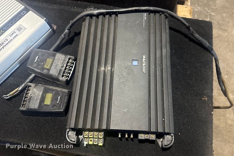 image for item FB8615 Car audio equipment