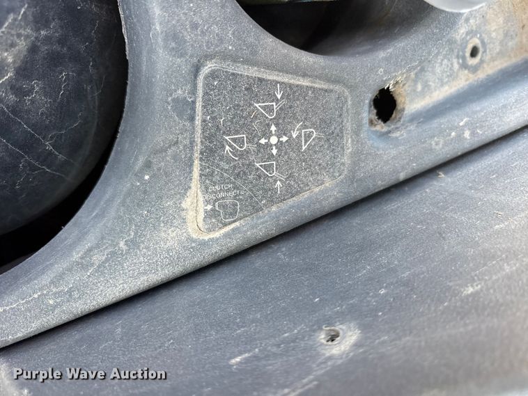 image for item FB8616 2004 John Deere 310SG backhoe