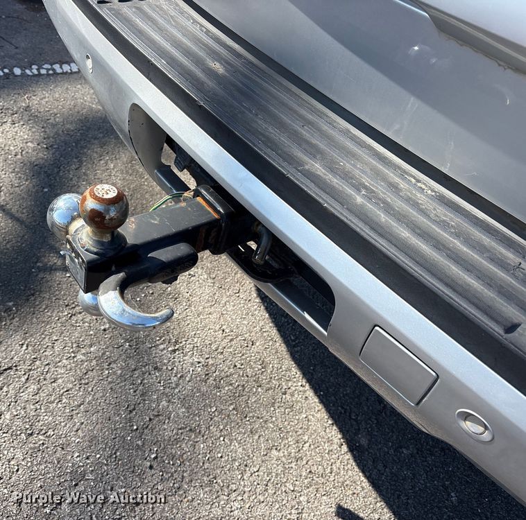 image for item FB8619 2012 Chevrolet Suburban SUV