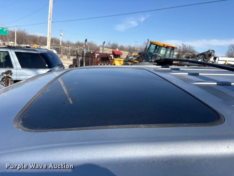 image for item FB8619 2012 Chevrolet Suburban SUV