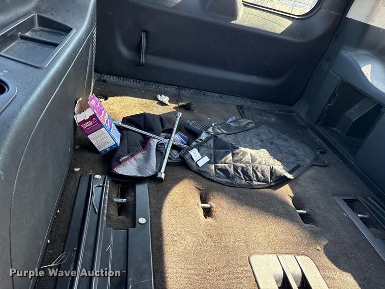 image for item FB8619 2012 Chevrolet Suburban SUV