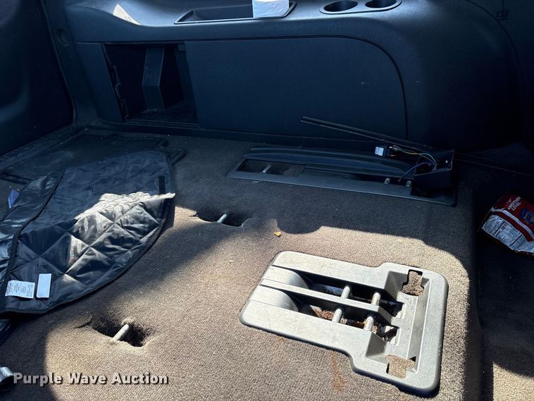 image for item FB8619 2012 Chevrolet Suburban SUV