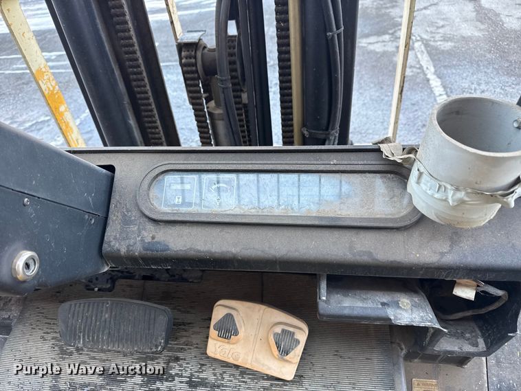 image for item FB8621 2002 Yale GLP060ZG forklift