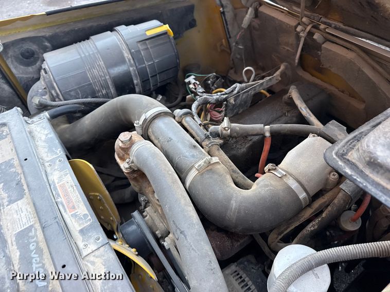 image for item FB8621 2002 Yale GLP060ZG forklift