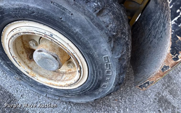 image for item FB8621 2002 Yale GLP060ZG forklift