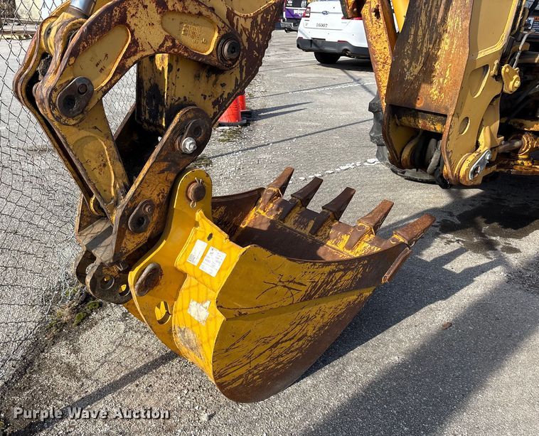 image for item FB8622 1999 John Deere 310SE backhoe