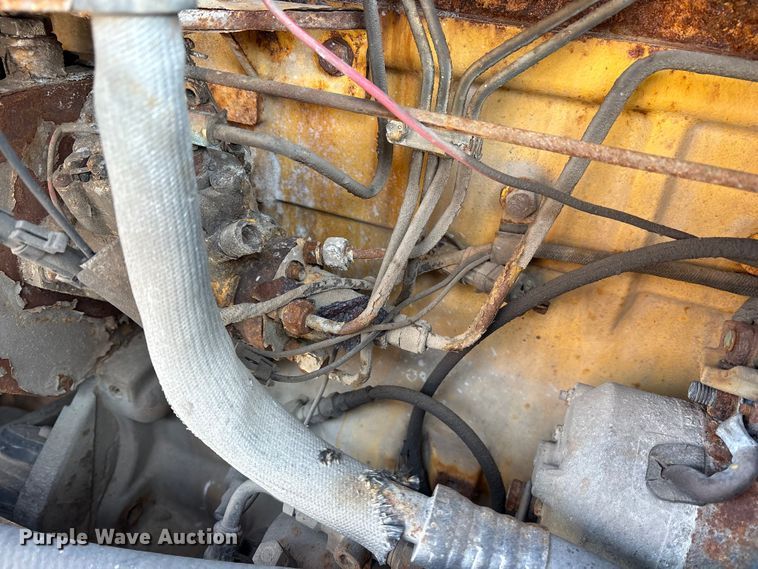 image for item FB8622 1999 John Deere 310SE backhoe