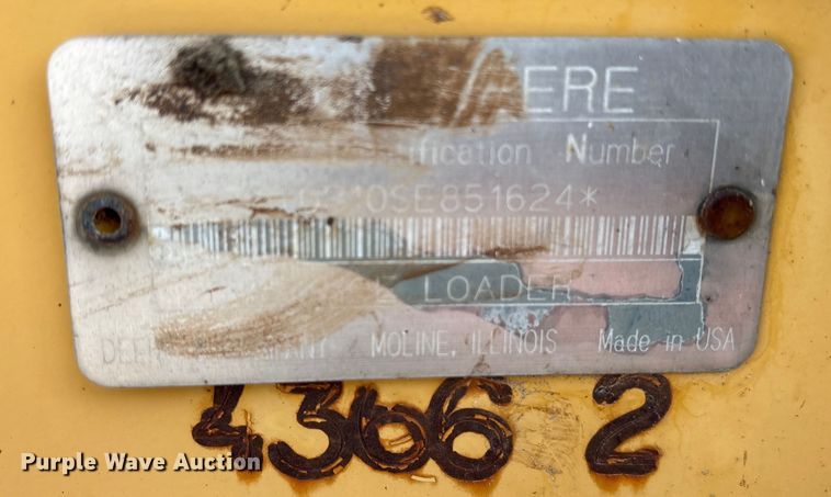 image for item FB8622 1999 John Deere 310SE backhoe