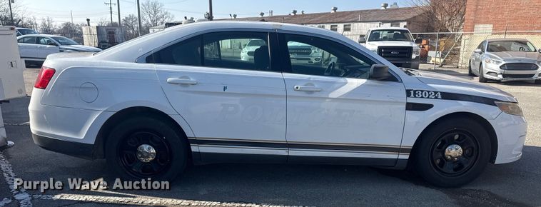 image for item FB8623 2013 Ford Taurus Police Interceptor 