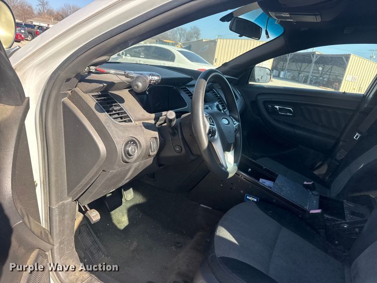 image for item FB8623 2013 Ford Taurus Police Interceptor 