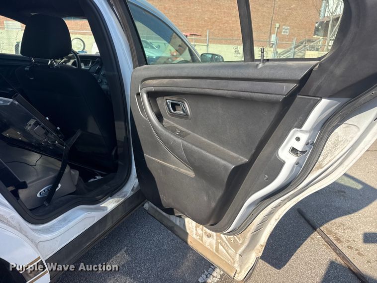 image for item FB8623 2013 Ford Taurus Police Interceptor 