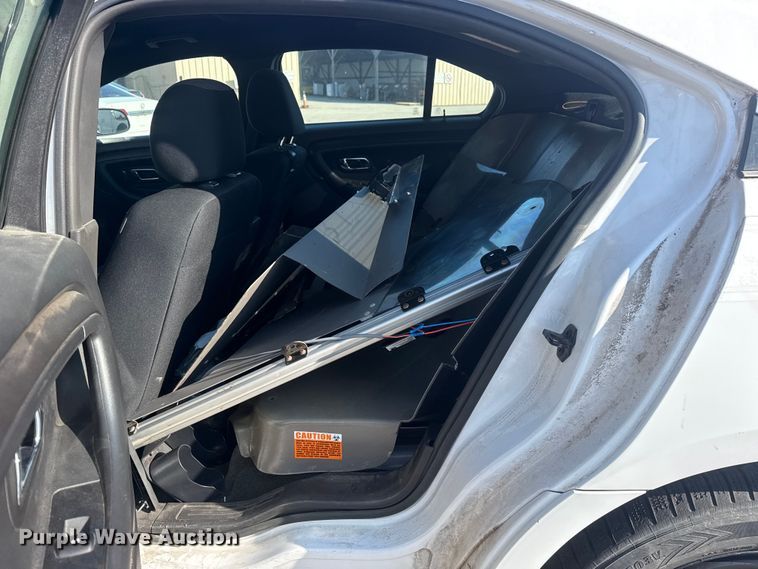 image for item FB8623 2013 Ford Taurus Police Interceptor 