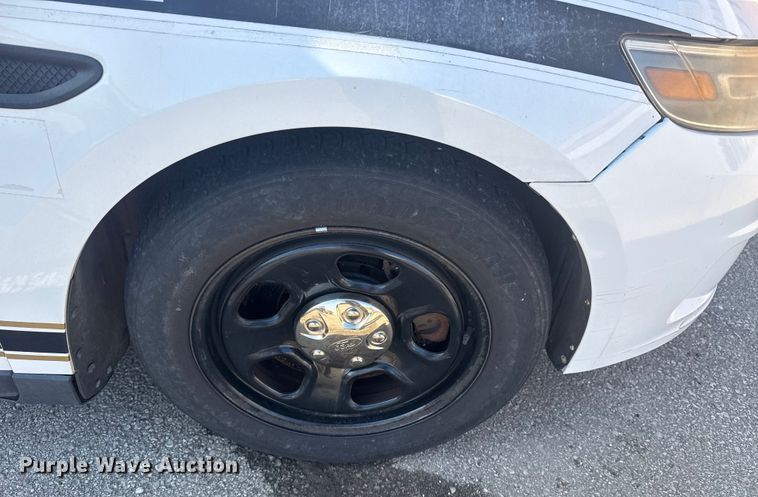 image for item FB8623 2013 Ford Taurus Police Interceptor 