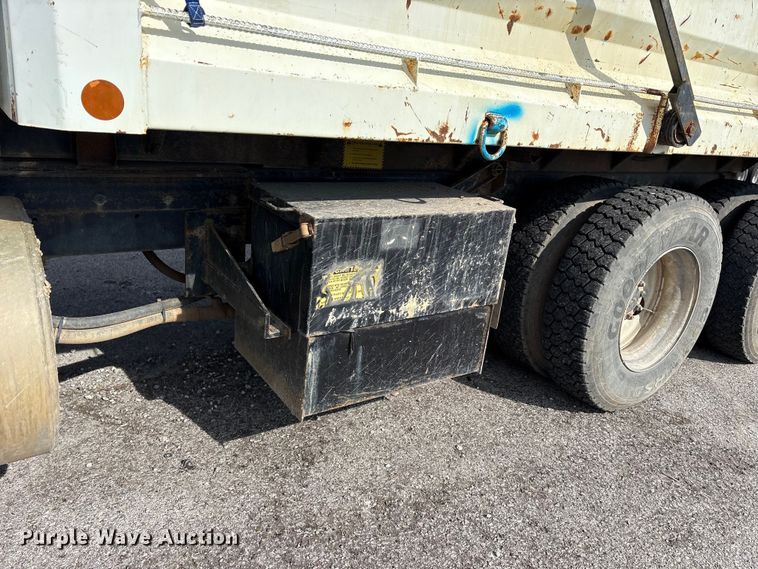 image for item FB8624 2011 International SF625 dump truck