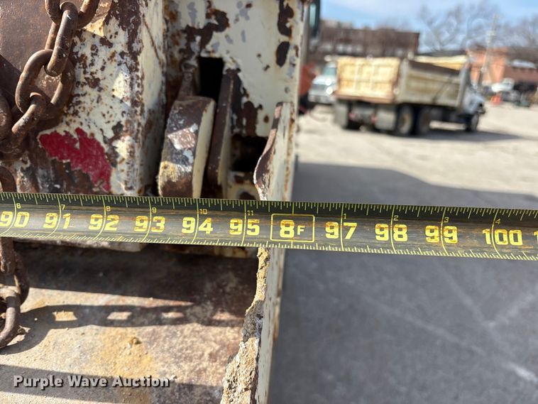 image for item FB8624 2011 International SF625 dump truck