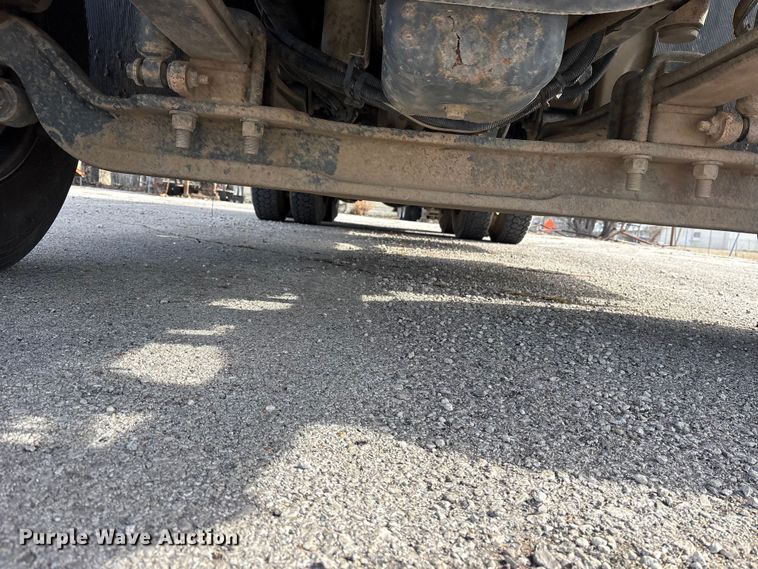 image for item FB8624 2011 International SF625 dump truck