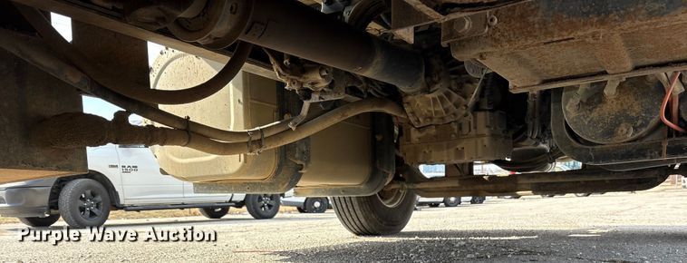 image for item FB8624 2011 International SF625 dump truck