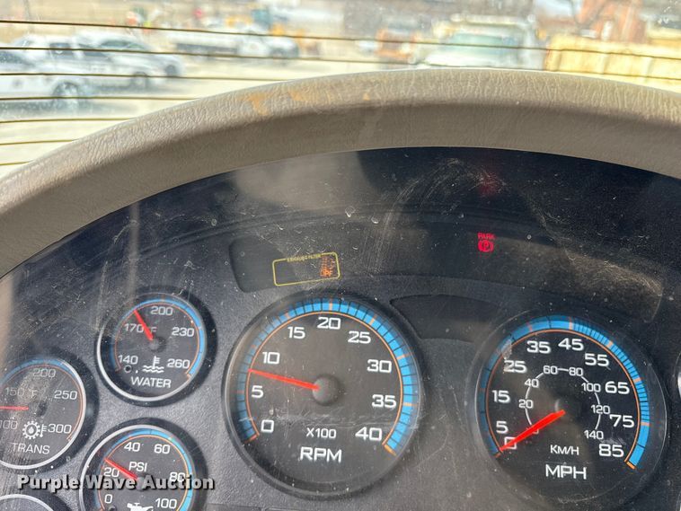 image for item FB8624 2011 International SF625 dump truck