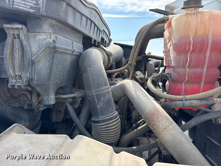 image for item FB8624 2011 International SF625 dump truck