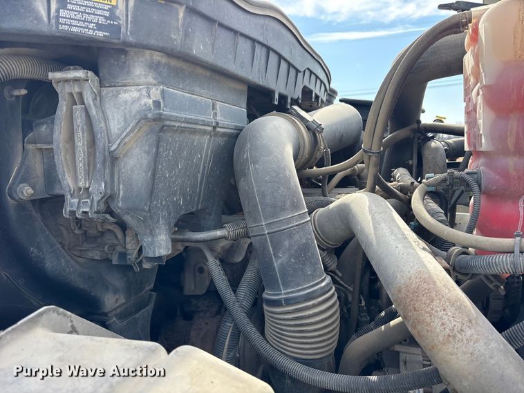 image for item FB8624 2011 International SF625 dump truck