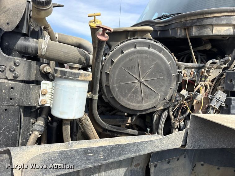 image for item FB8624 2011 International SF625 dump truck