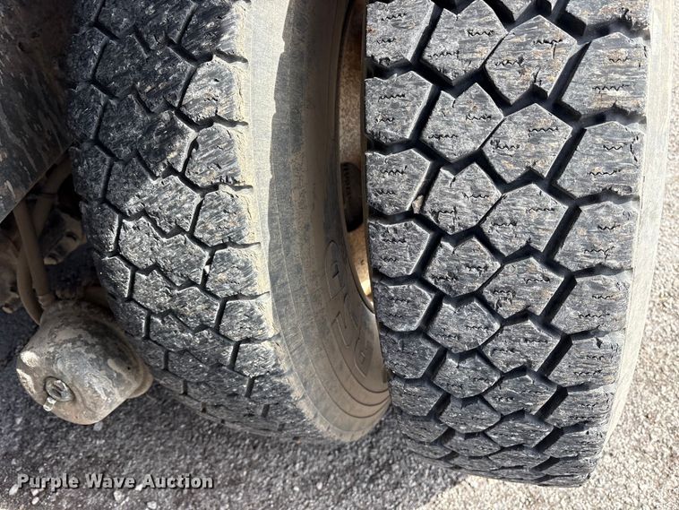 image for item FB8624 2011 International SF625 dump truck