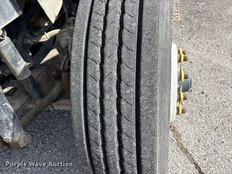 image for item FB8624 2011 International SF625 dump truck