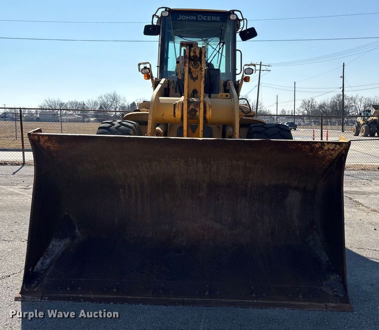 image for item FB8625 2002 John Deere 624H wheel loader