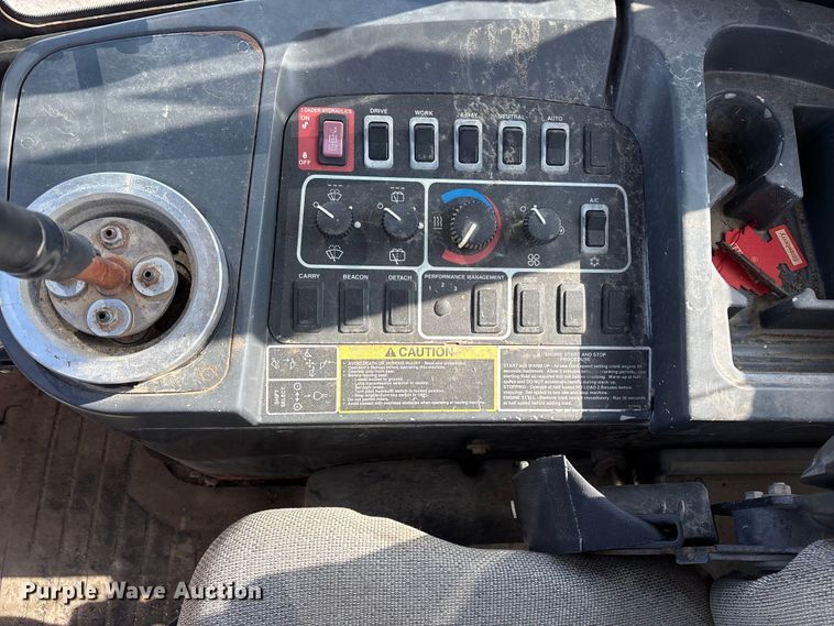 image for item FB8625 2002 John Deere 624H wheel loader