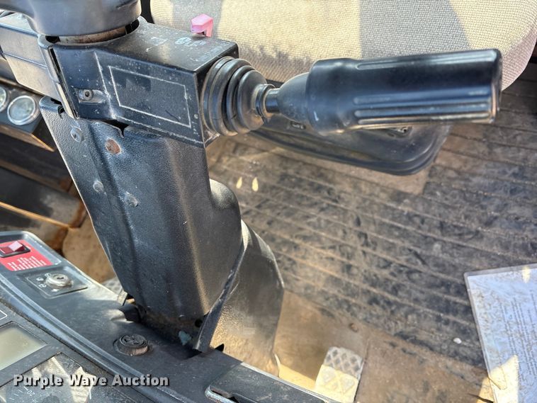 image for item FB8625 2002 John Deere 624H wheel loader