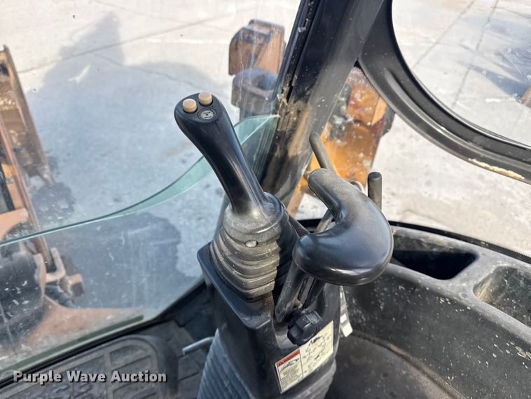 image for item FB8626 2013 Case 580 Super N backhoe