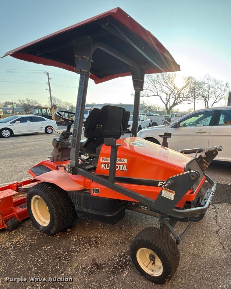 image for item FB8627 2005 Kubota F2560 lawn mower