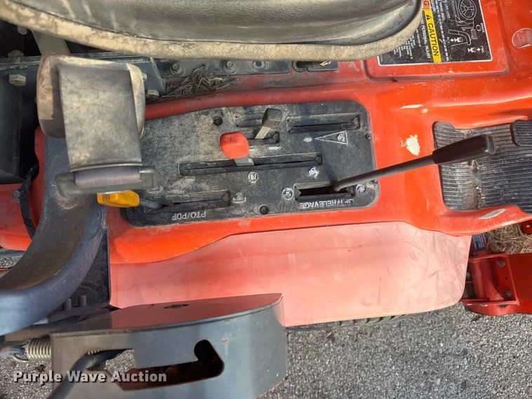 image for item FB8627 2005 Kubota F2560 lawn mower