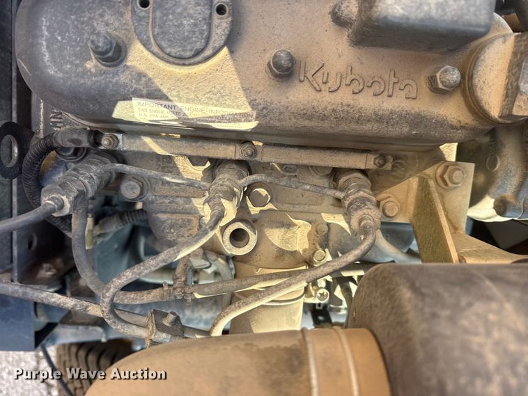 image for item FB8627 2005 Kubota F2560 lawn mower