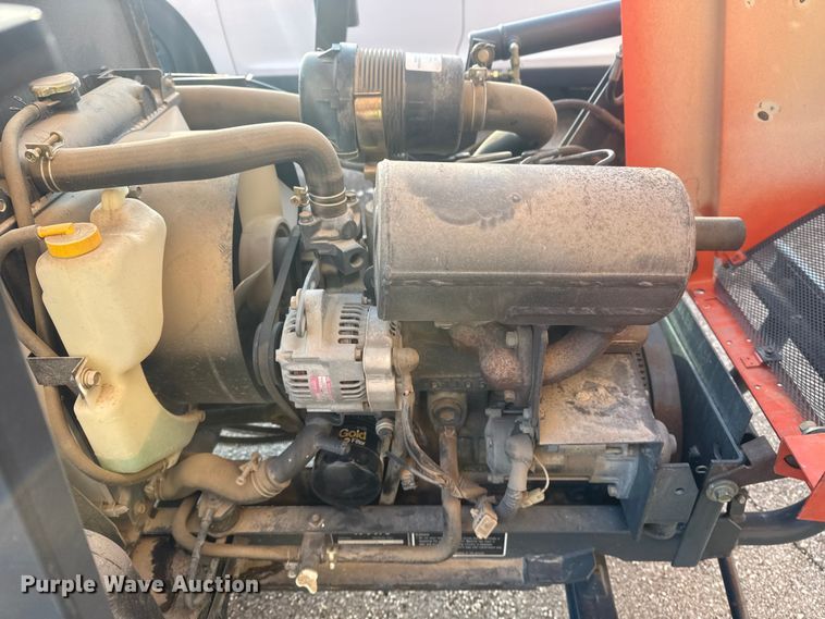 image for item FB8627 2005 Kubota F2560 lawn mower