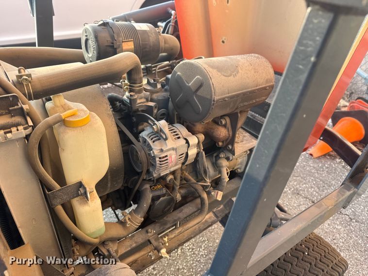 image for item FB8627 2005 Kubota F2560 lawn mower