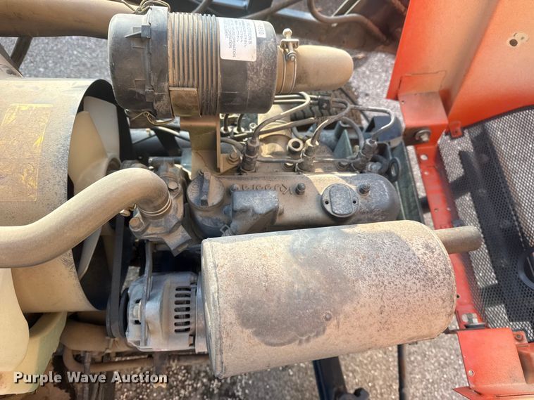 image for item FB8627 2005 Kubota F2560 lawn mower