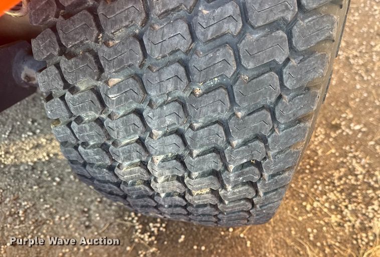 image for item FB8627 2005 Kubota F2560 lawn mower