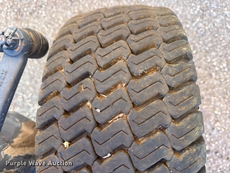 image for item FB8627 2005 Kubota F2560 lawn mower