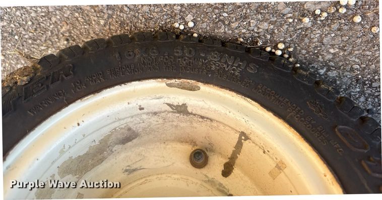 image for item FB8627 2005 Kubota F2560 lawn mower