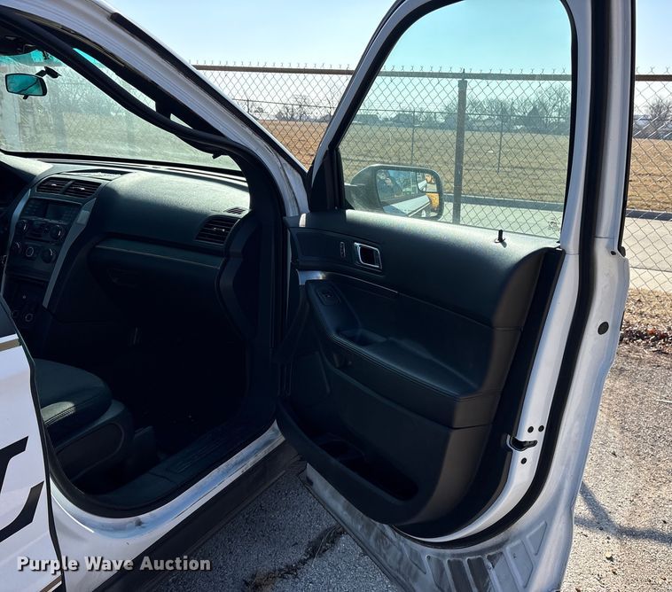 image for item FB8628 2013 Ford Explorer Police Interceptor SUV