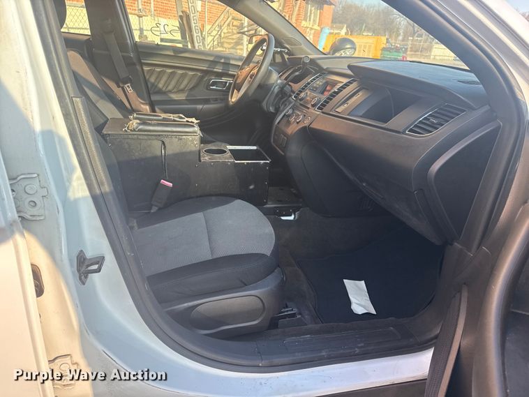 image for item FB8629 2014 Ford Taurus Police Interceptor 