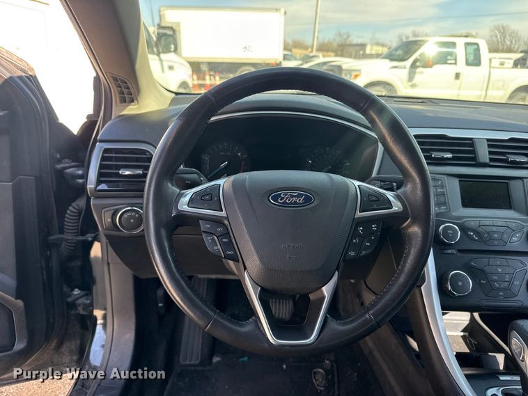 image for item FB8632 2014 Ford Fusion 